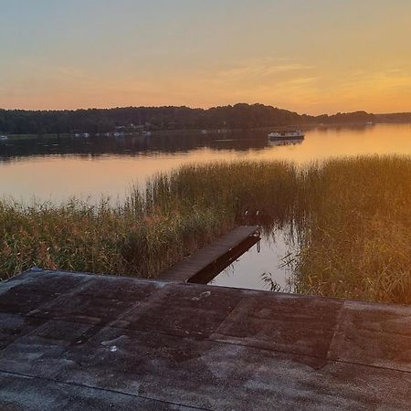 Grosszerlang Mecklenburgische Seenplatte - Fh Mit Optionalem Steg Und Ruderboot מראה חיצוני תמונה